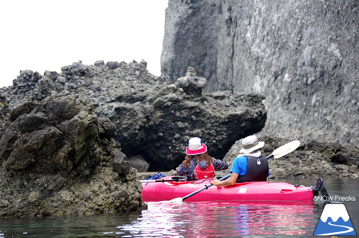 真夏の北海道・小樽塩谷 シーカヤックで目指せ『青の洞窟』！